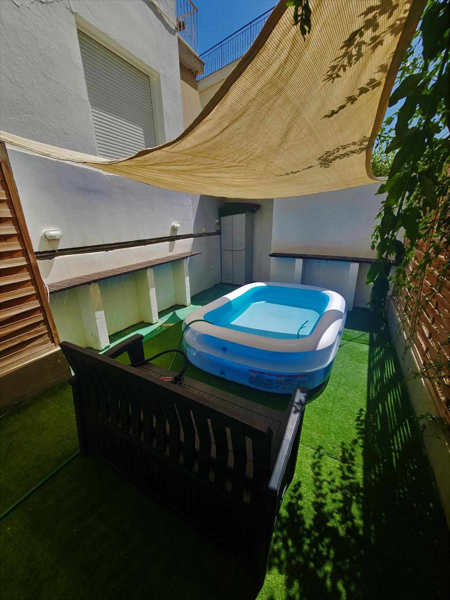 Zefyros Super Cool Next To Alimos Riviera * Athens